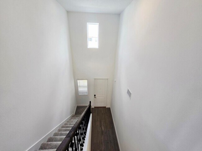 Building Photo - Annual Rental in Stonegate Preserve – Brand-New 3 Bedroom, 2.5 Bath Home with Loft, Main-Level Pr...