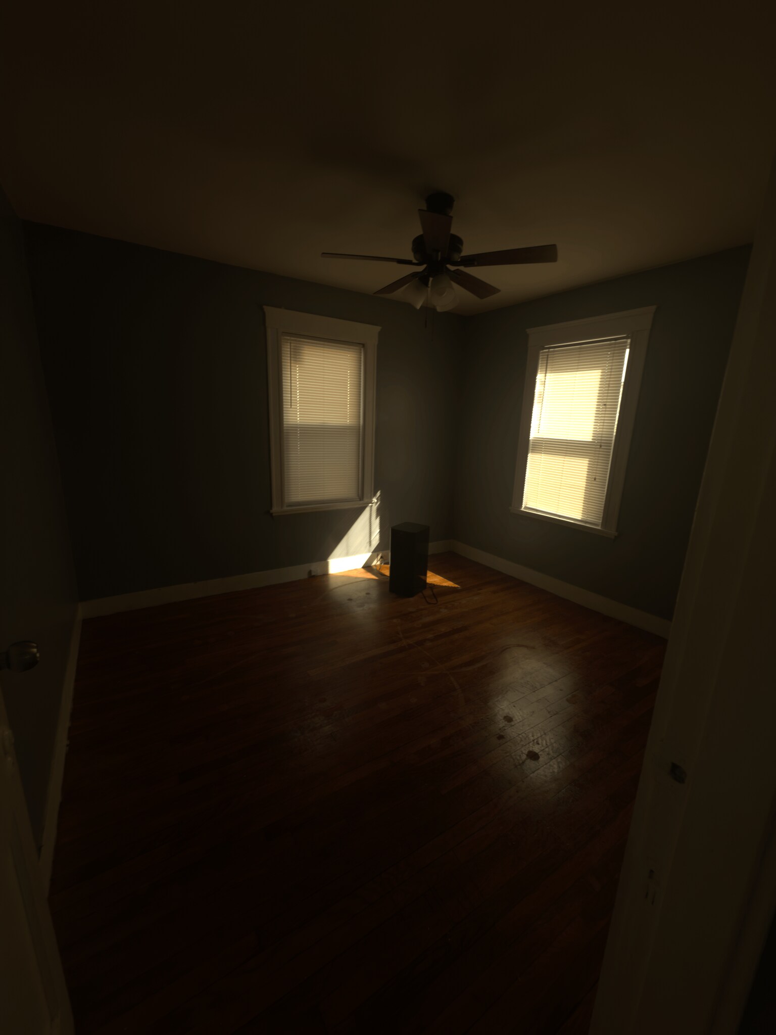 Room 3 - 40 Rockdale St