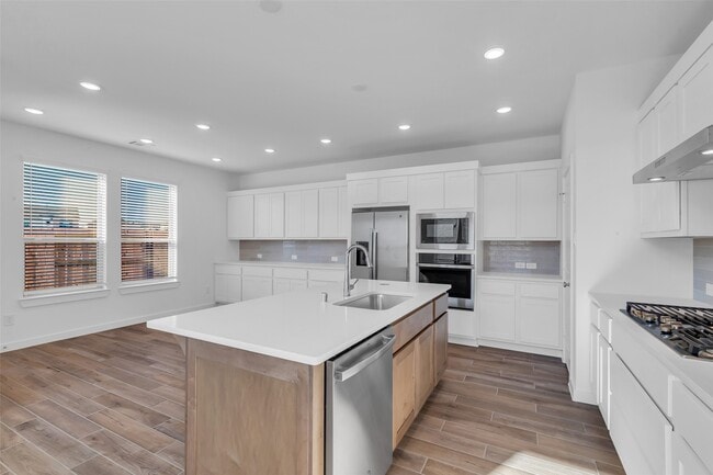 Building Photo - 27007 Golden Isle Ln
