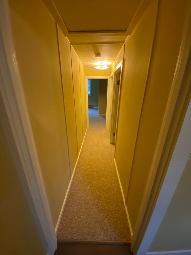 Building Photo - 7932 Violet Dr