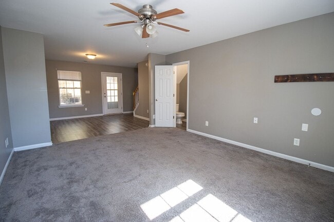 Building Photo - 101 Saskatoon Dr