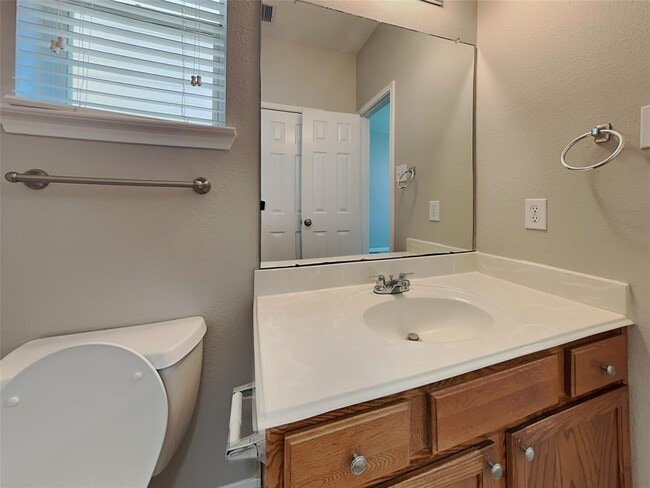 Building Photo - 3911 Mossy Spring Ln