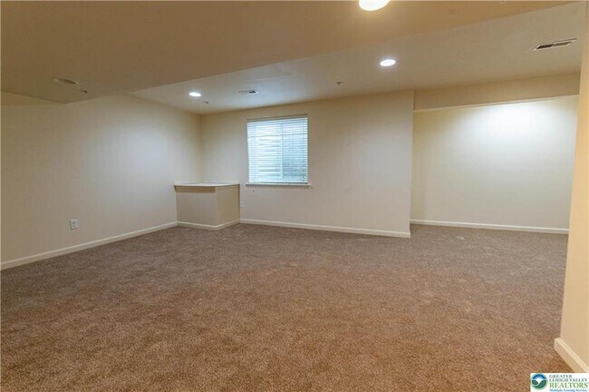 Building Photo - 241 Snapdragon Way