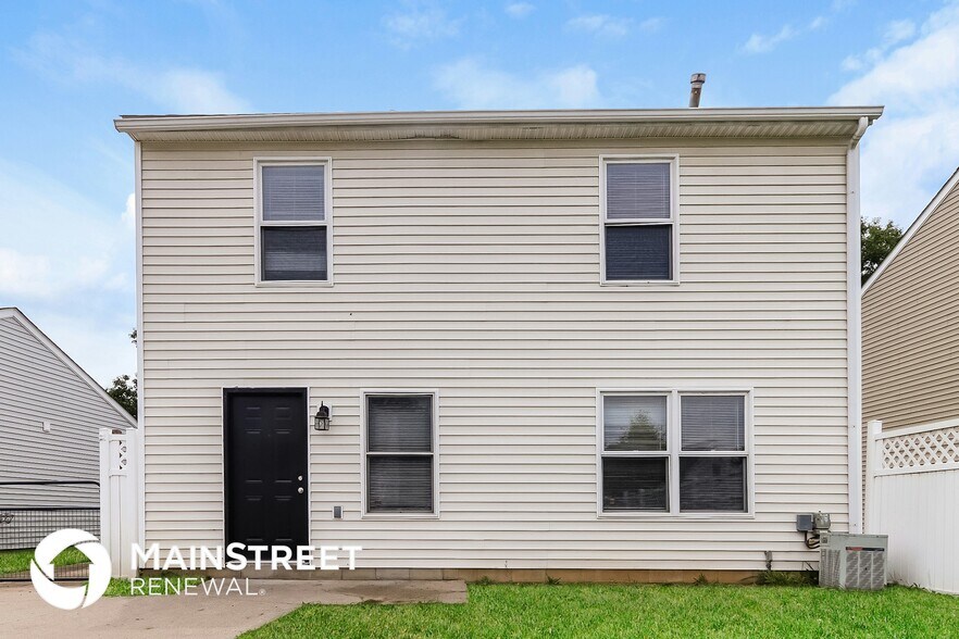 Building Photo - 6226 Maravian Dr