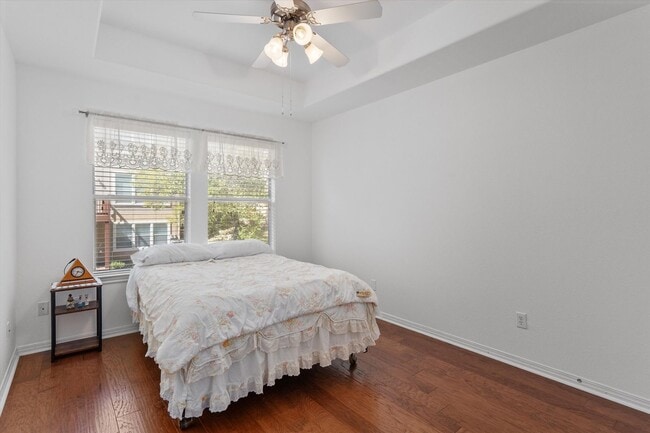 Building Photo - Lovely 2 Bedroom, 2.5 Bath Townhome w/ 2-Car Garage in Cedar Park!