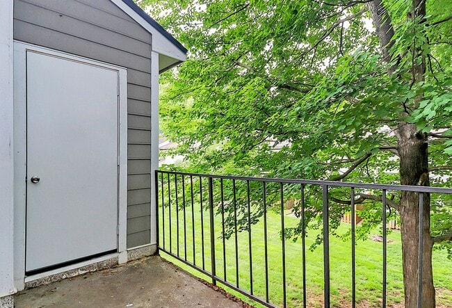 Building Photo - 3240 Heathstead Place