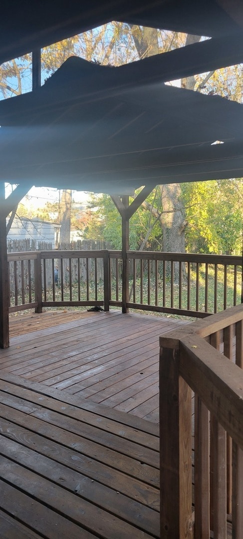 Building Photo - 6921 Clarendon Hills Rd