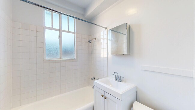 Building Photo - 3270 21st St