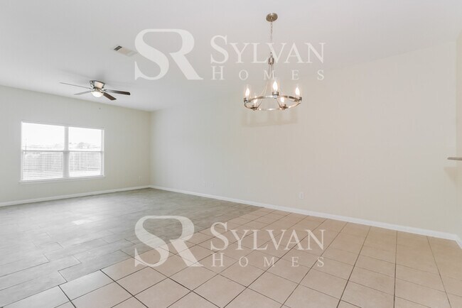 Building Photo - At Last, This Is What You Have Been Searching For!