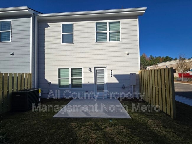 Building Photo - 438 Lanier Cir