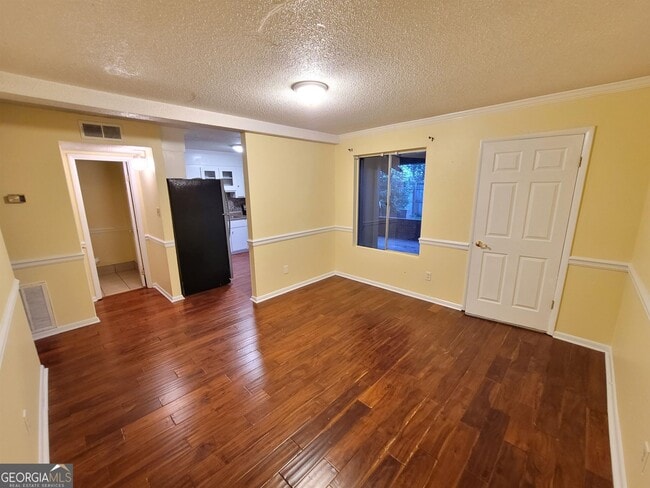 Building Photo - 111 Stoneridge Dr