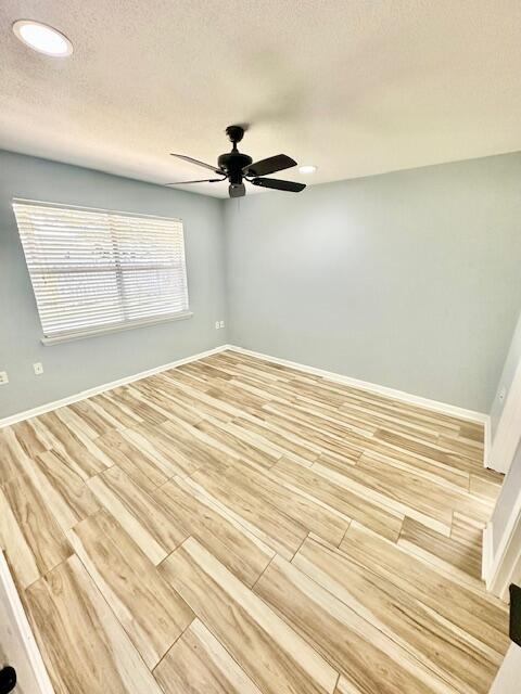 Building Photo - 603 Colonial Dr