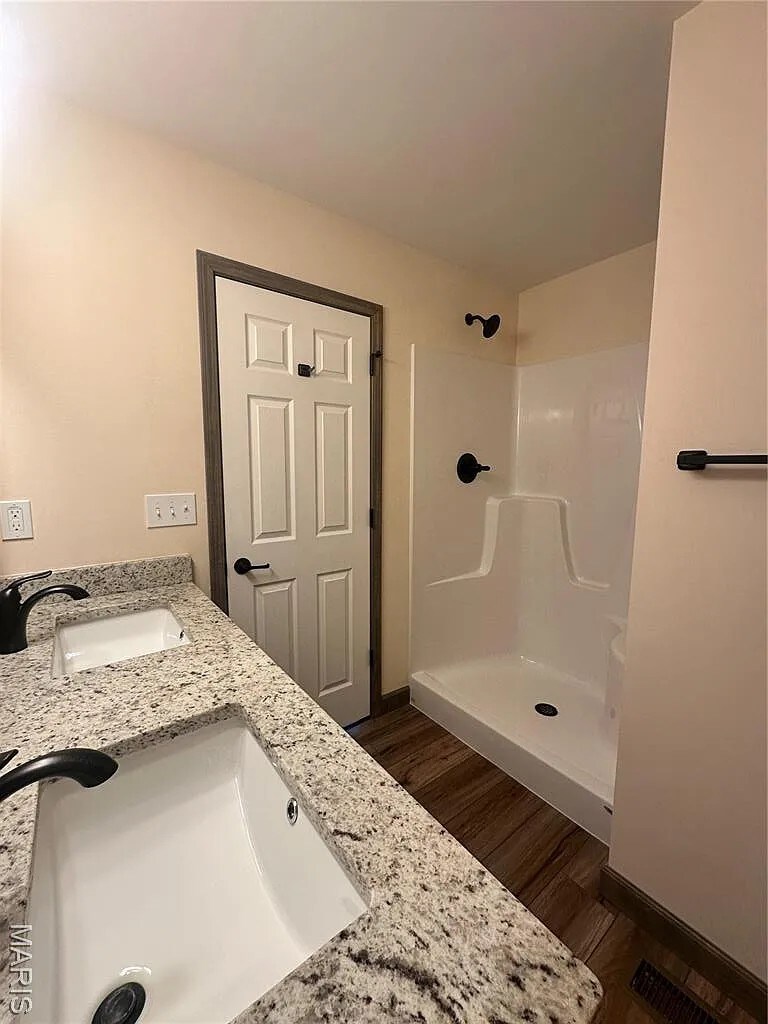 Building Photo - 3609 Justine Dr