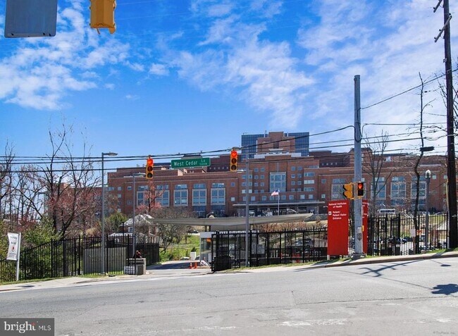 Building Photo - 5000 Battery Ln
