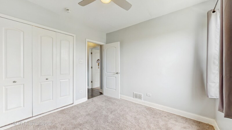 Building Photo - 8211 S Cornell Ave