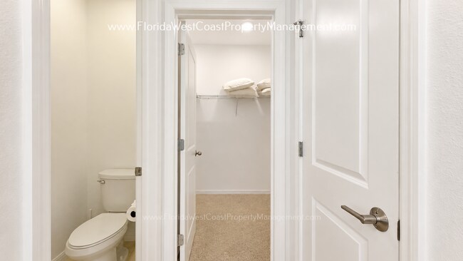Building Photo - 6394 Grandview Hill Ct