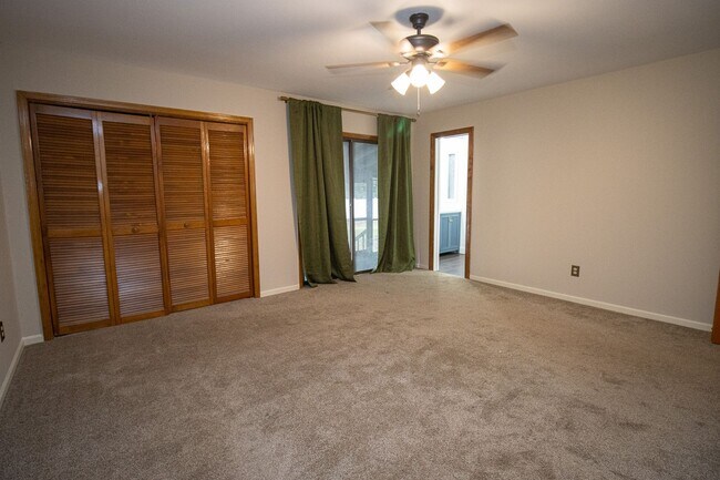 Building Photo - Beautiful Three Bedroom Home for Rent – 1440 Land of Lakes Circle, Lexington, SC