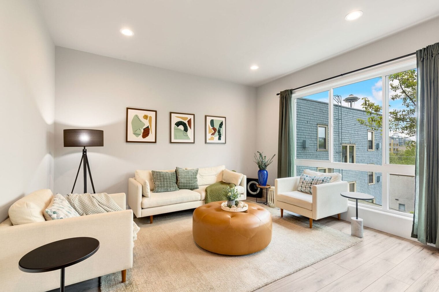 Building Photo - 167 Valley St