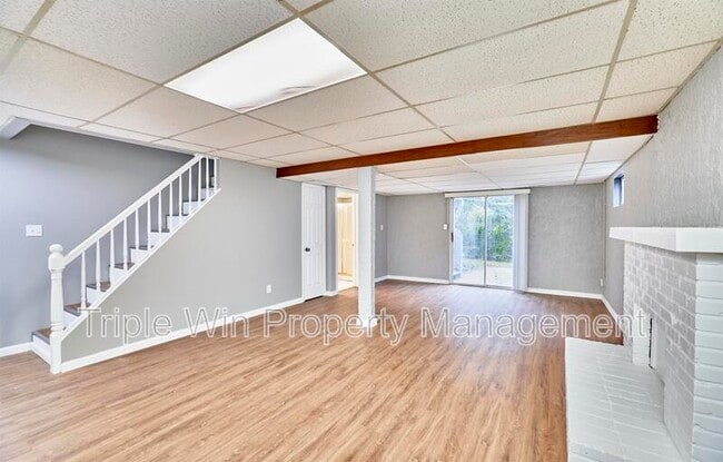 Building Photo - 1661 Rishon Hill Dr