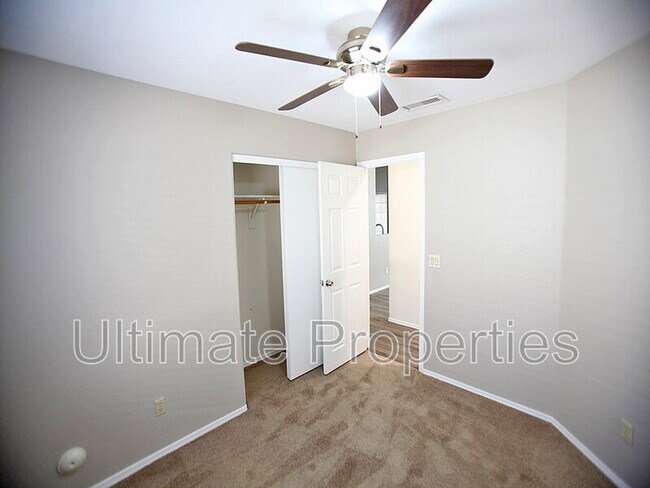 Building Photo - 7455 W Crest Ln