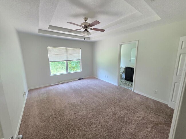 Building Photo - 3018 Royal Tuscan Ln
