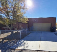 Building Photo - 2020 E Ambush St