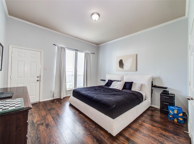 Building Photo - 14926 Tuttle Point Dr