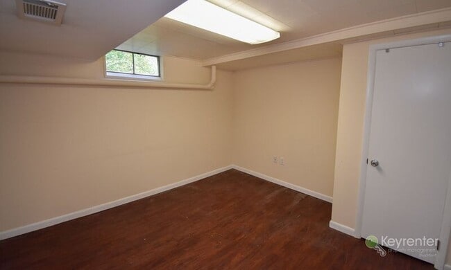 Building Photo - 981 Limekiln Rd