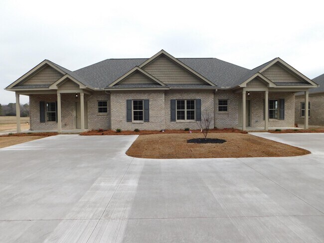 Building Photo - 434 Lancaster Rd