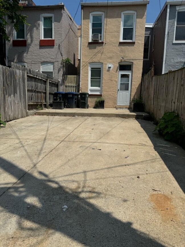 Building Photo - 239 K St NE