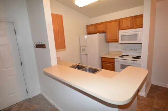 Building Photo - 146 W 1230 N