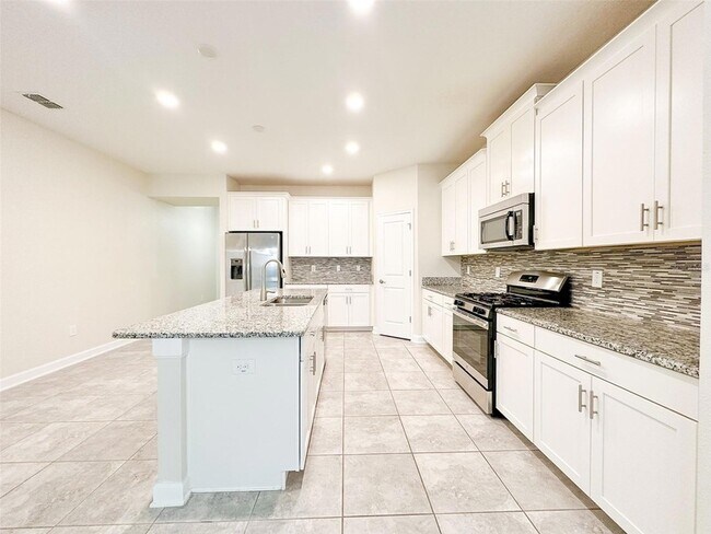 Building Photo - 15149 Night Heron Dr