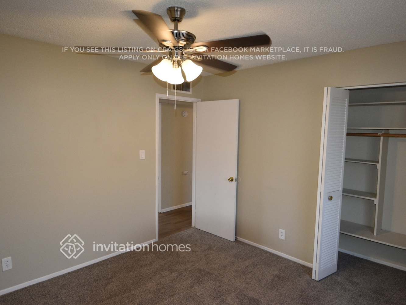 Building Photo - 2609 W Charter Oak Rd