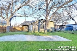 Building Photo - 1013 N Palmetto Ave