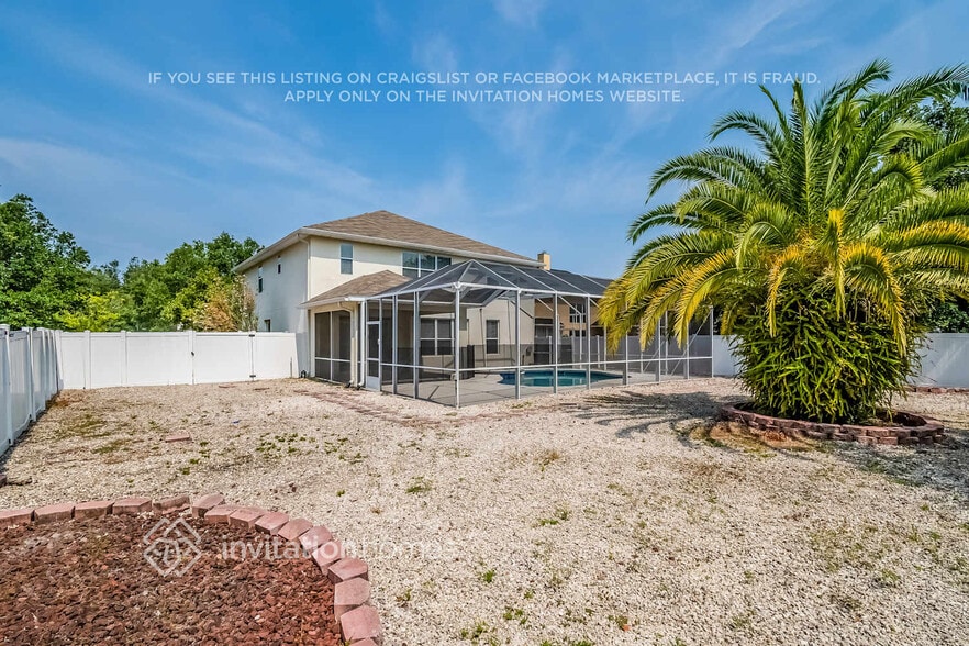 Building Photo - 812 Lapoma Way
