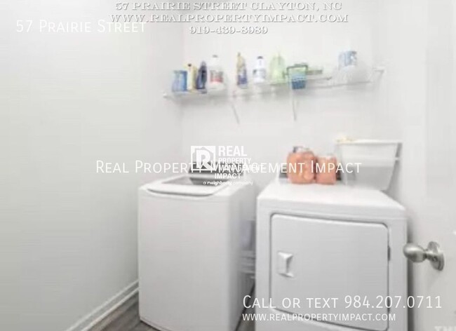 Building Photo - MOVE IN SPECIAL: 1/2 OFF 1 MONTH: Spacious...