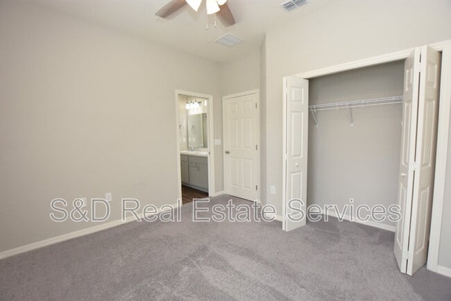 Building Photo - 920 Montgomery Ln