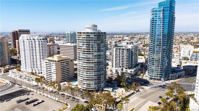 Building Photo - 700 E Ocean Blvd