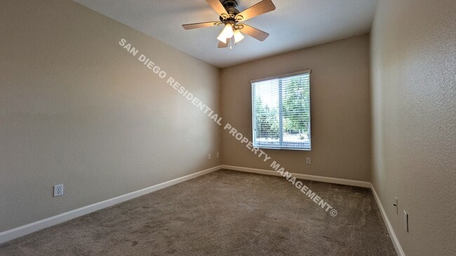 Building Photo - Gorgeous, Newly Remodeled 3 Bed / 2 Bath T...