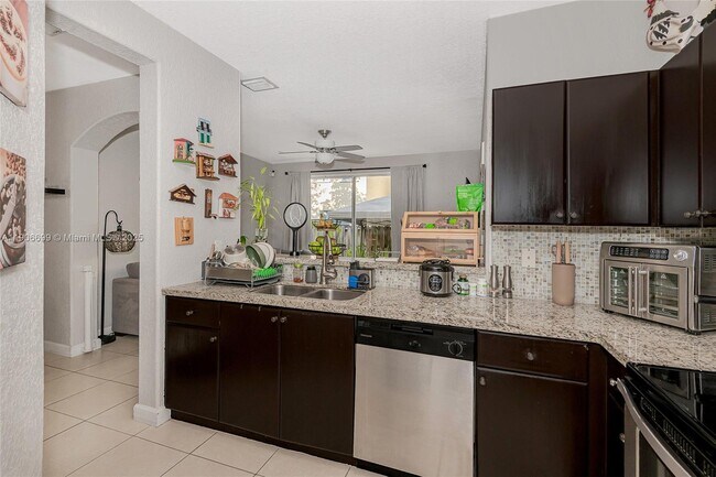 Building Photo - 3816 SW 169th Terrace