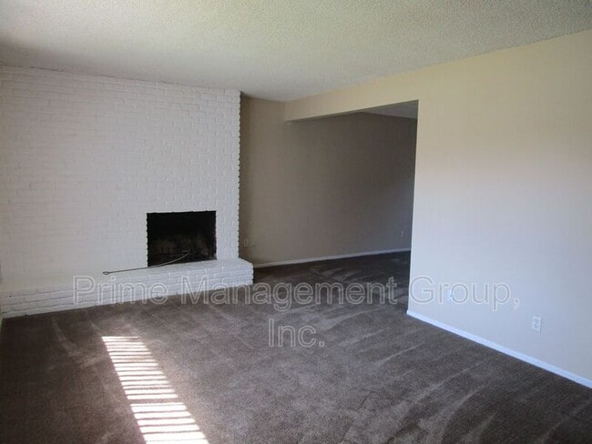 Building Photo - 144 E Baseline Rd