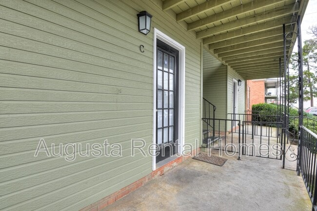 Building Photo - 2573 Tobacco Rd