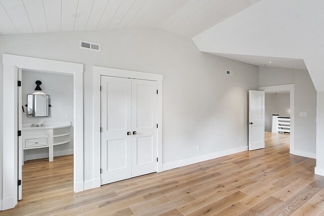 Building Photo - 38 McCallar Ln