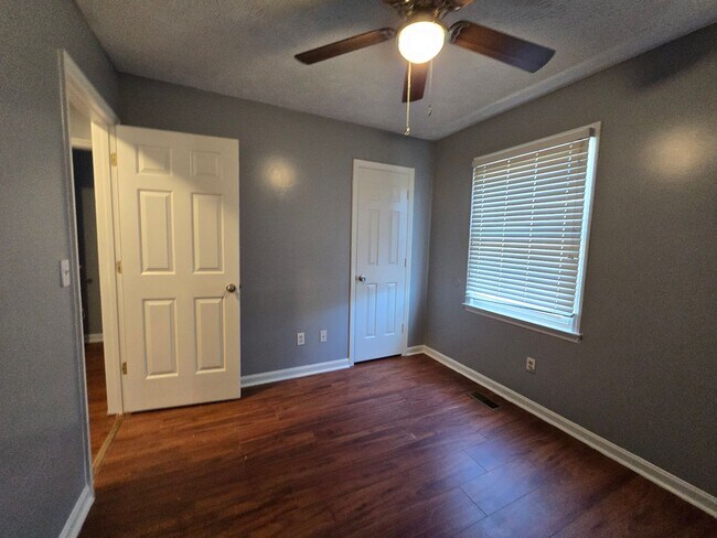 Building Photo - 6957 Bone Creek Dr