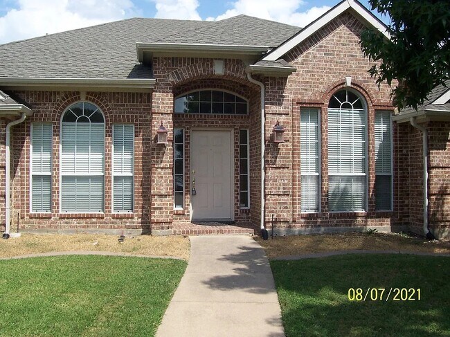 Primary Photo - 7900 Brookmount St