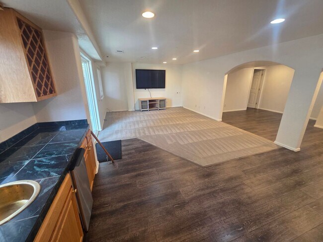 Building Photo - Beautiful Highlands Ranch Home with Finished Basement & 3-Car Garage!