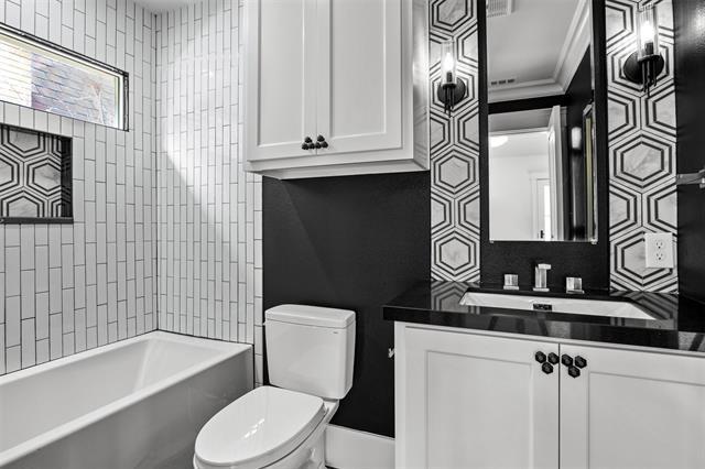 Building Photo - 5230 Homer St