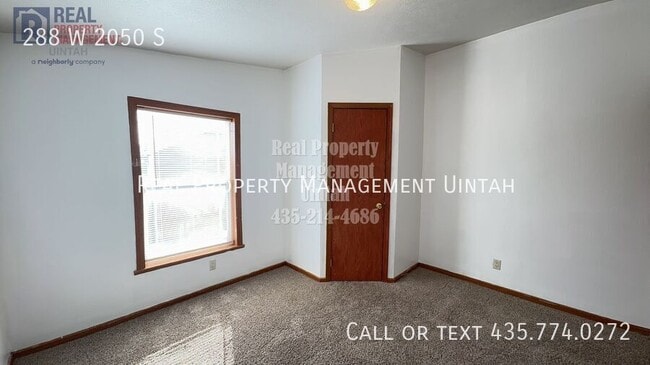 Building Photo - 288 2050 S