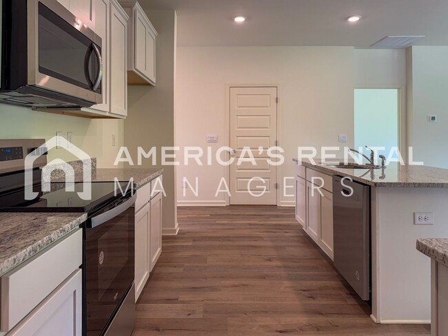 Building Photo - New Construction Home for Rent in Kimberly...