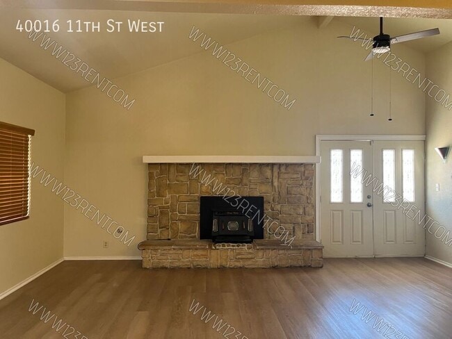 Building Photo - 40016 11th St W